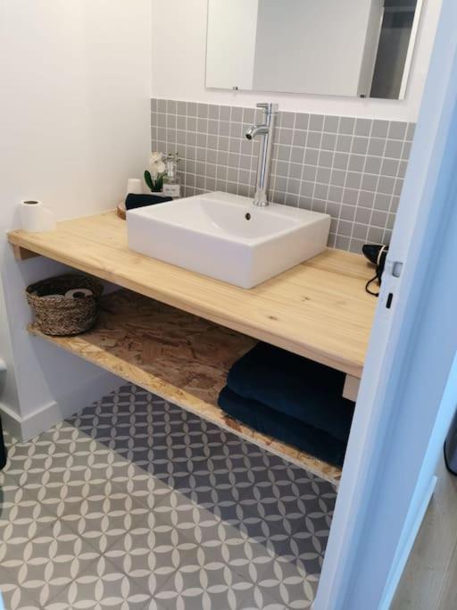 The Duplex Annecy Tgv; Vielle Ville Esterno foto